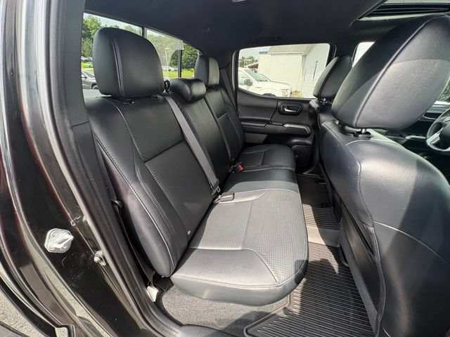 Used 2022 Toyota Tacoma Limited AWD/4WD image 28