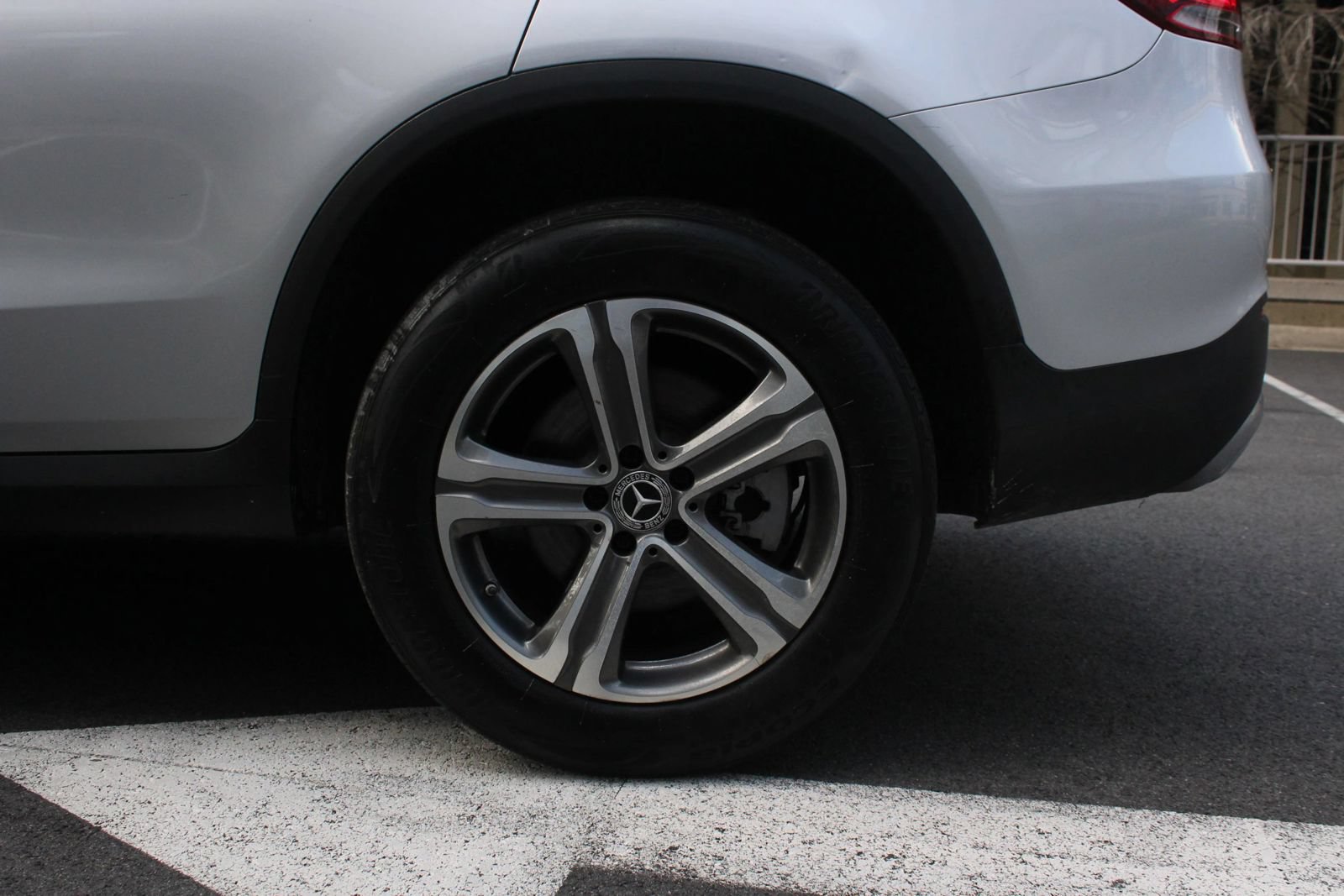 Used 2020 Mercedes-Benz GLC 300 4MATIC w/ Multimedia Package image 10