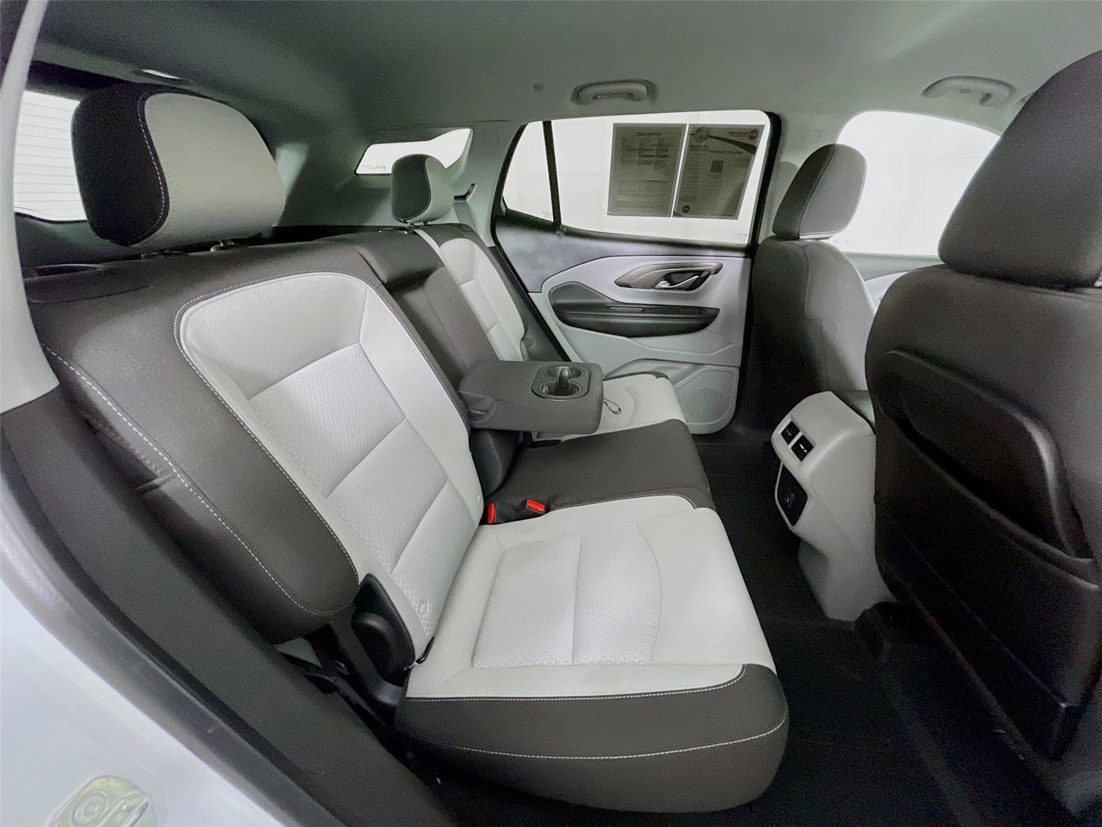 Used 2023 GMC Terrain SLE w/ Driver Convenience Package image 29