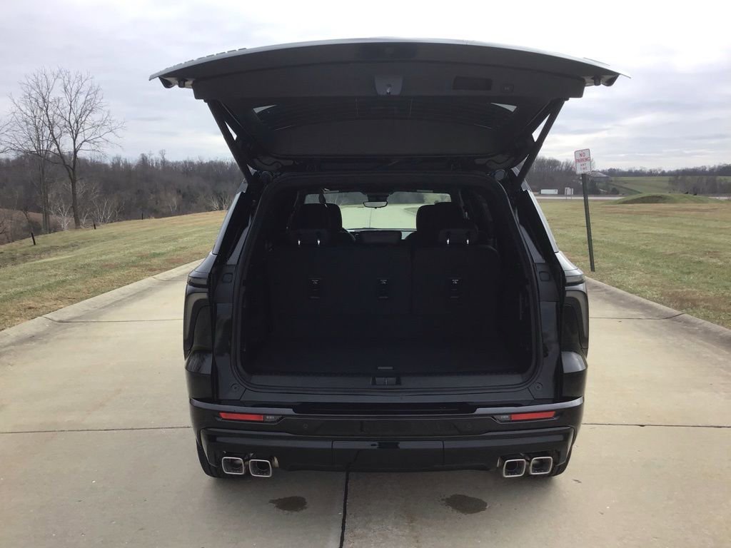 New 2026 Chevrolet Traverse RS image 5