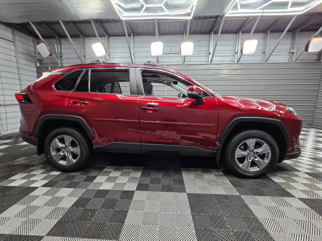 Used 2022 Toyota RAV4 XLE w/ Convenience Package AWD/4WD image 9