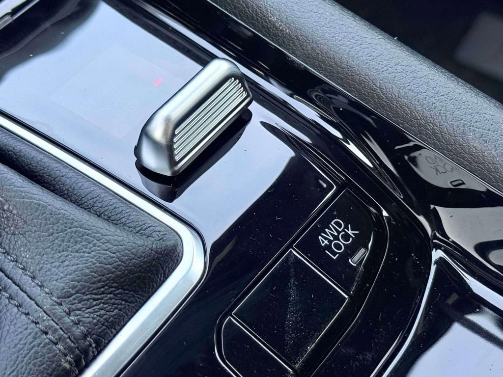 New 2026 Jeep Compass Limited image 24