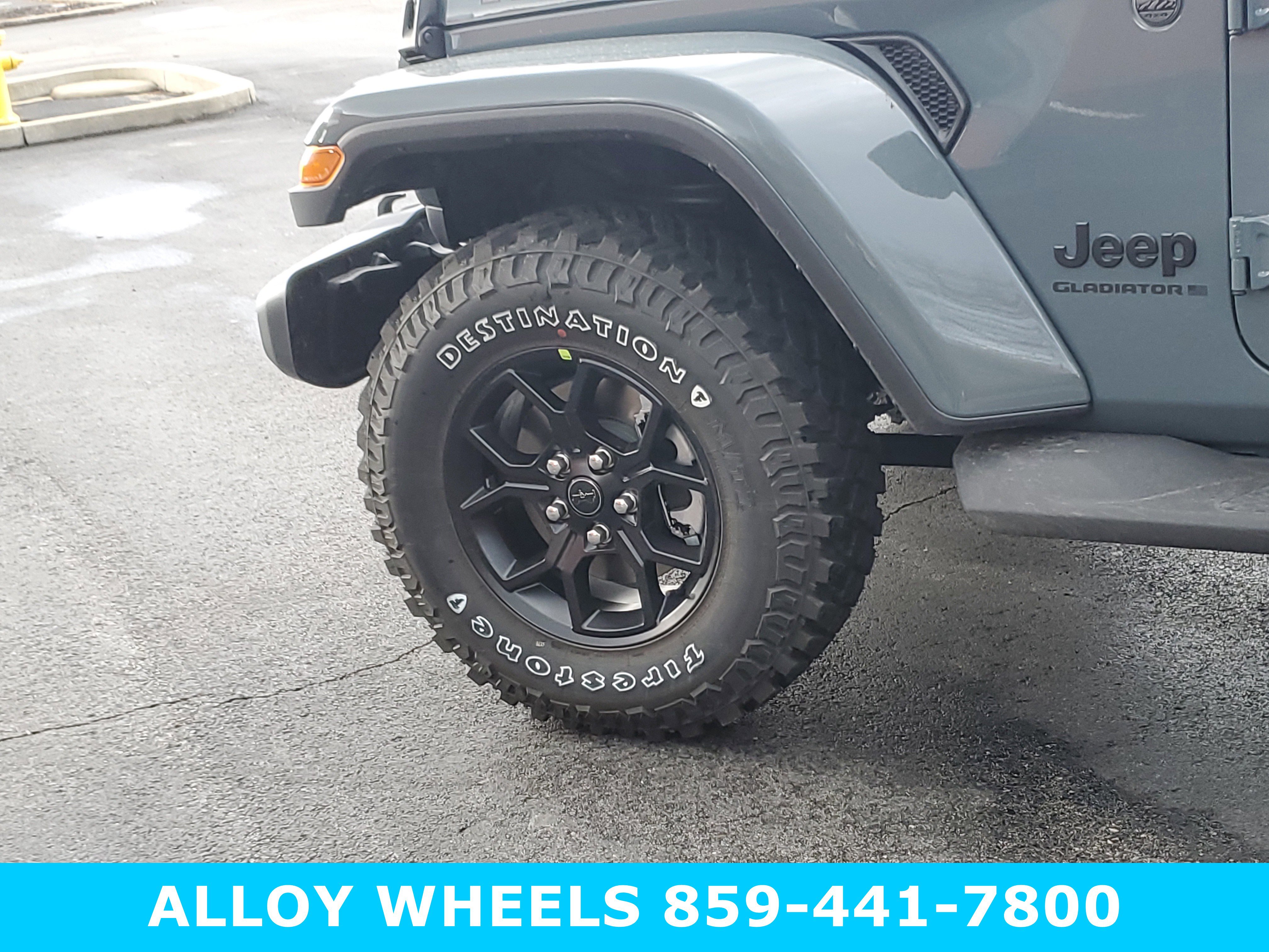 New 2025 Jeep Gladiator High Tide image 9