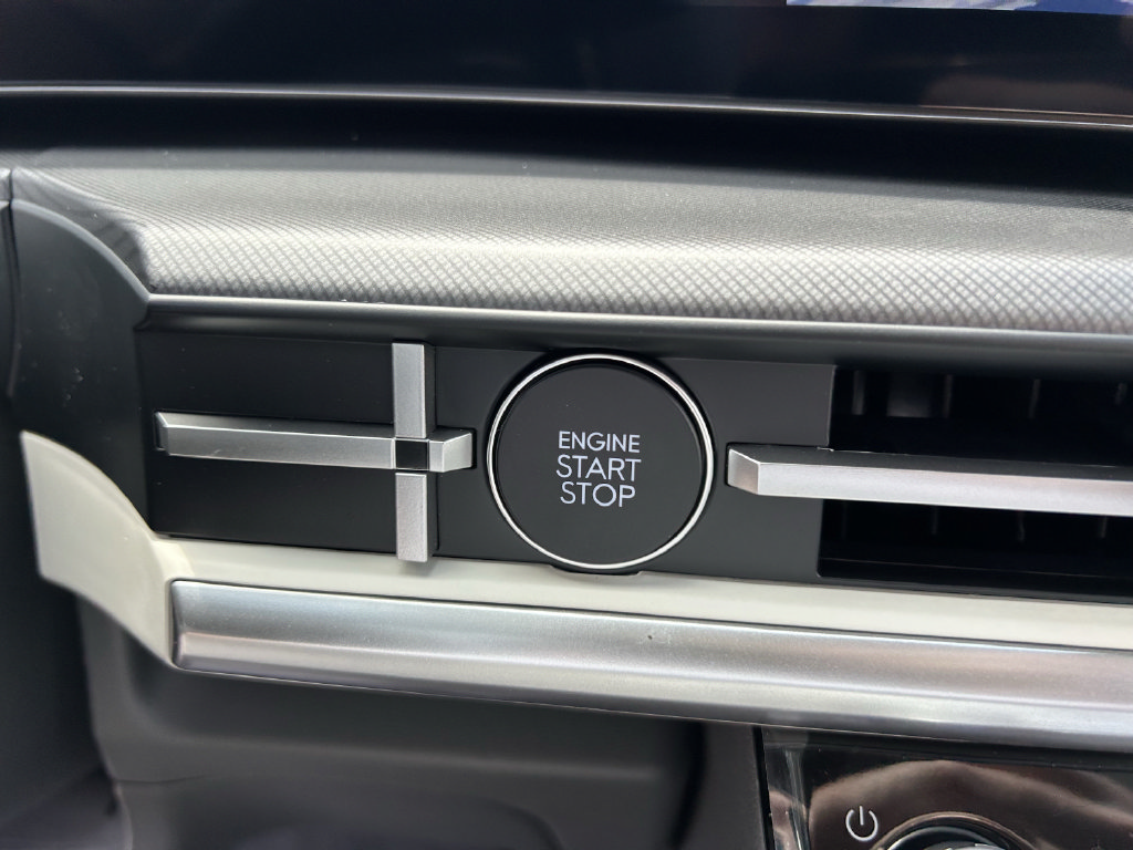 New 2027 Hyundai Santa Fe Calligraphy FWD image 33