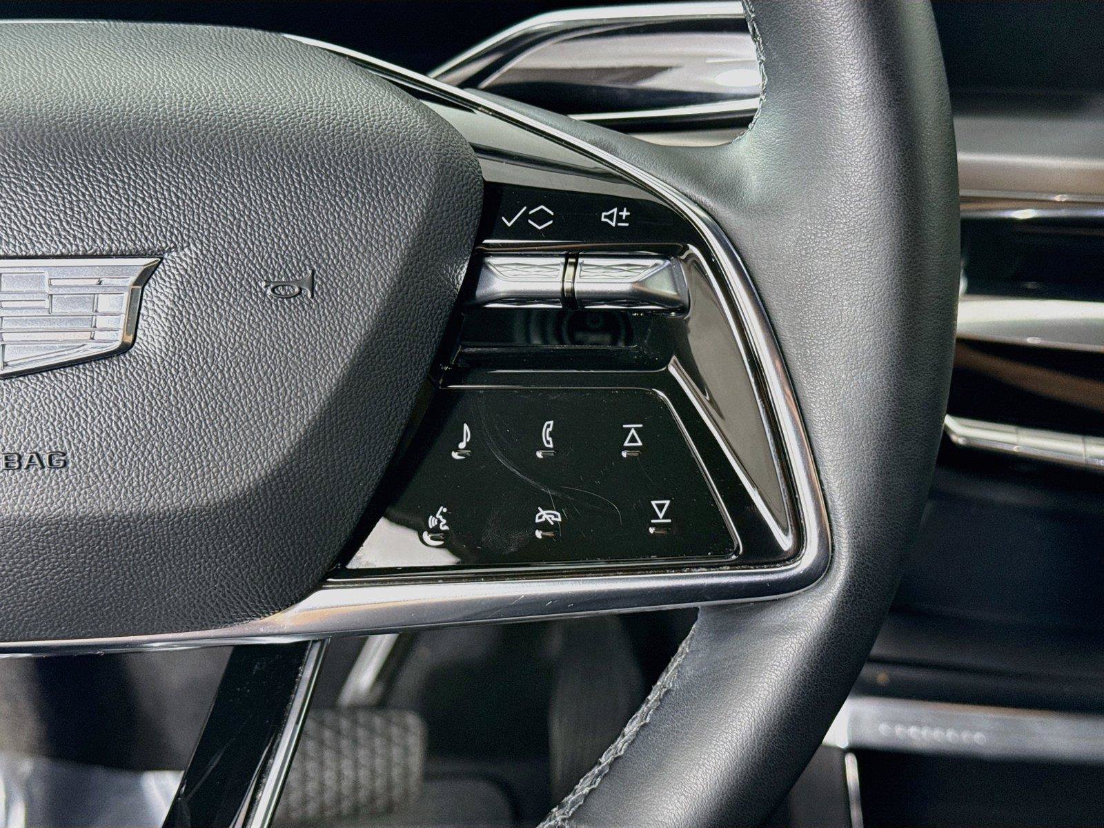 Used 2024 Cadillac Lyriq Luxury AWD/4WD image 20