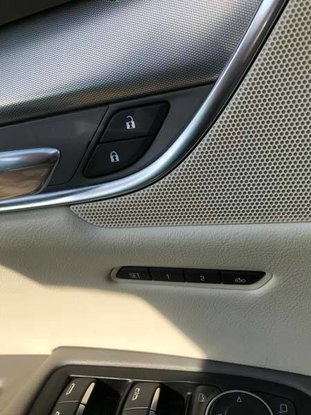 Used 2017 Cadillac XT5 Premium Luxury w/ Driver Assist Package image 9