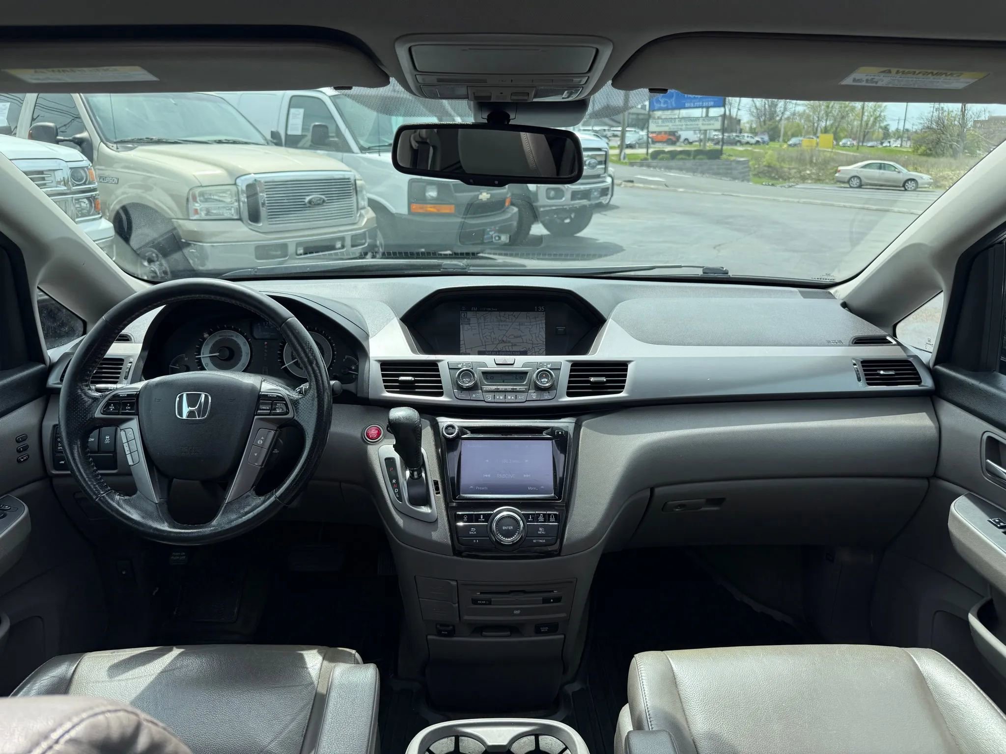 Used 2015 Honda Odyssey Touring Elite image 40