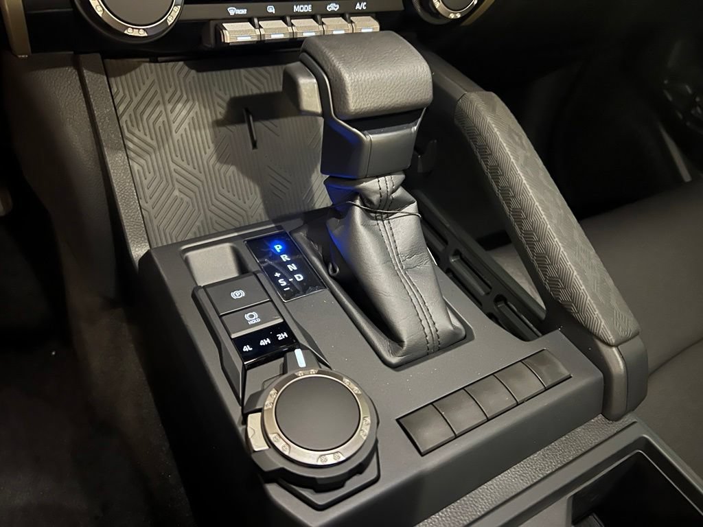 New 2026 Toyota Tacoma SR AWD/4WD image 17
