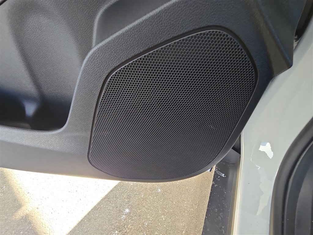 New 2026 Chevrolet Trax RS w/ Driver Confidence Package image 21