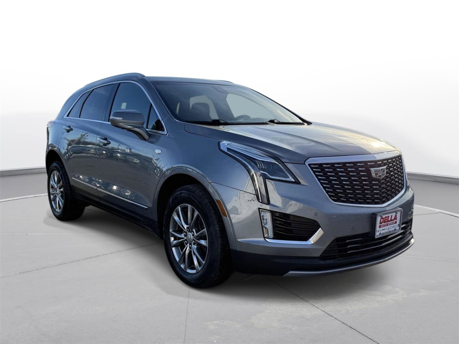 Certified 2023 Cadillac XT5 Premium Luxury image 3