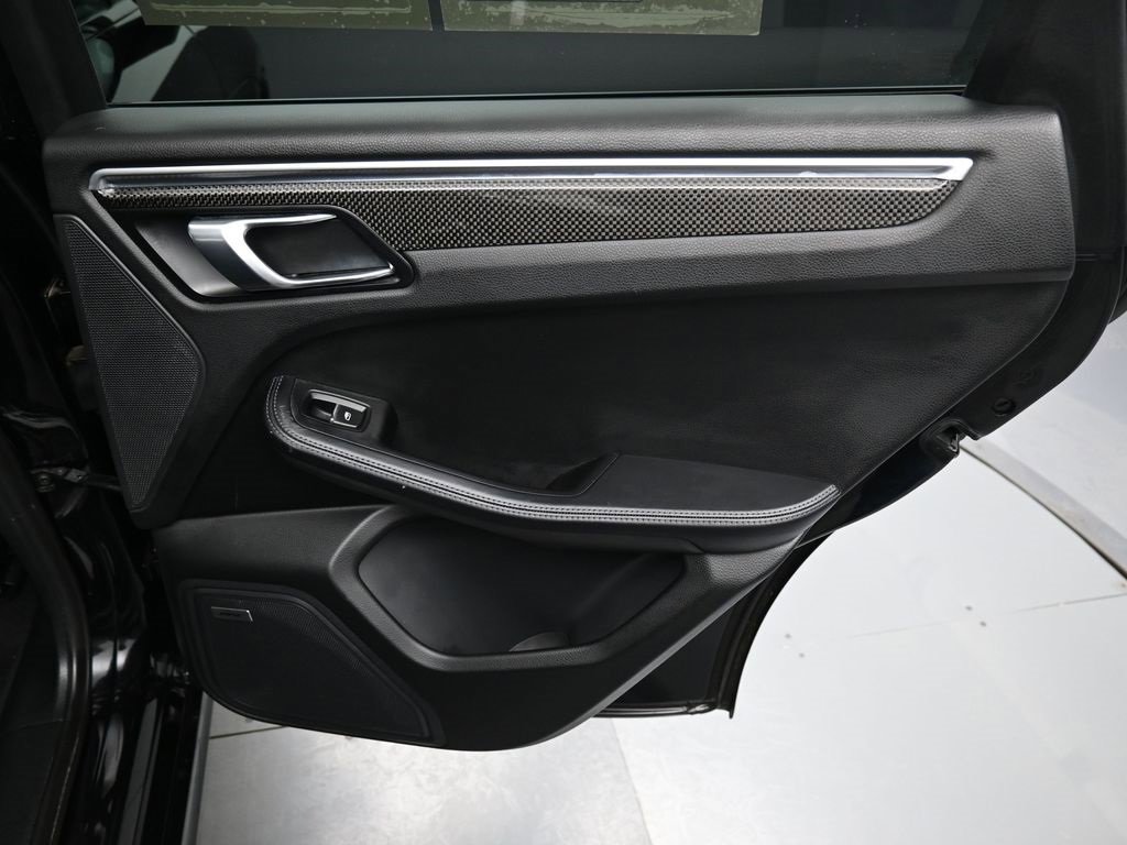 Used 2018 Porsche Macan GTS image 42