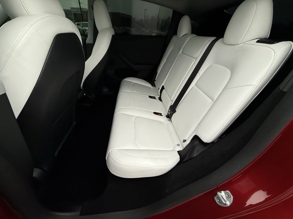 Used 2025 Tesla Model Y Performance image 24