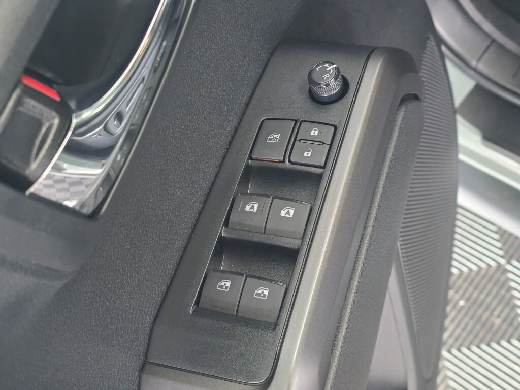 Used 2023 Toyota Tacoma TRD Off-Road w/ TRD Premium Off Road Package image 19