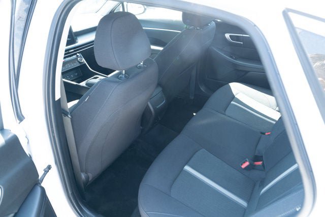 Used 2025 Hyundai Sonata SEL FWD image 30