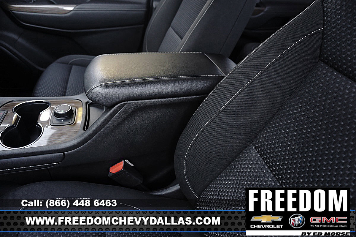 Used 2023 GMC Acadia SLE image 31