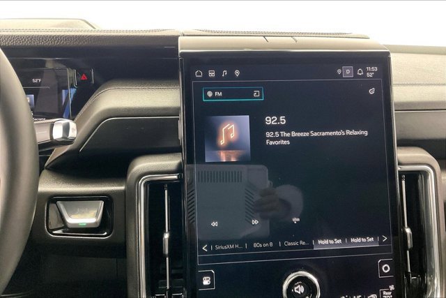 Used 2025 GMC Yukon XL Denali image 5