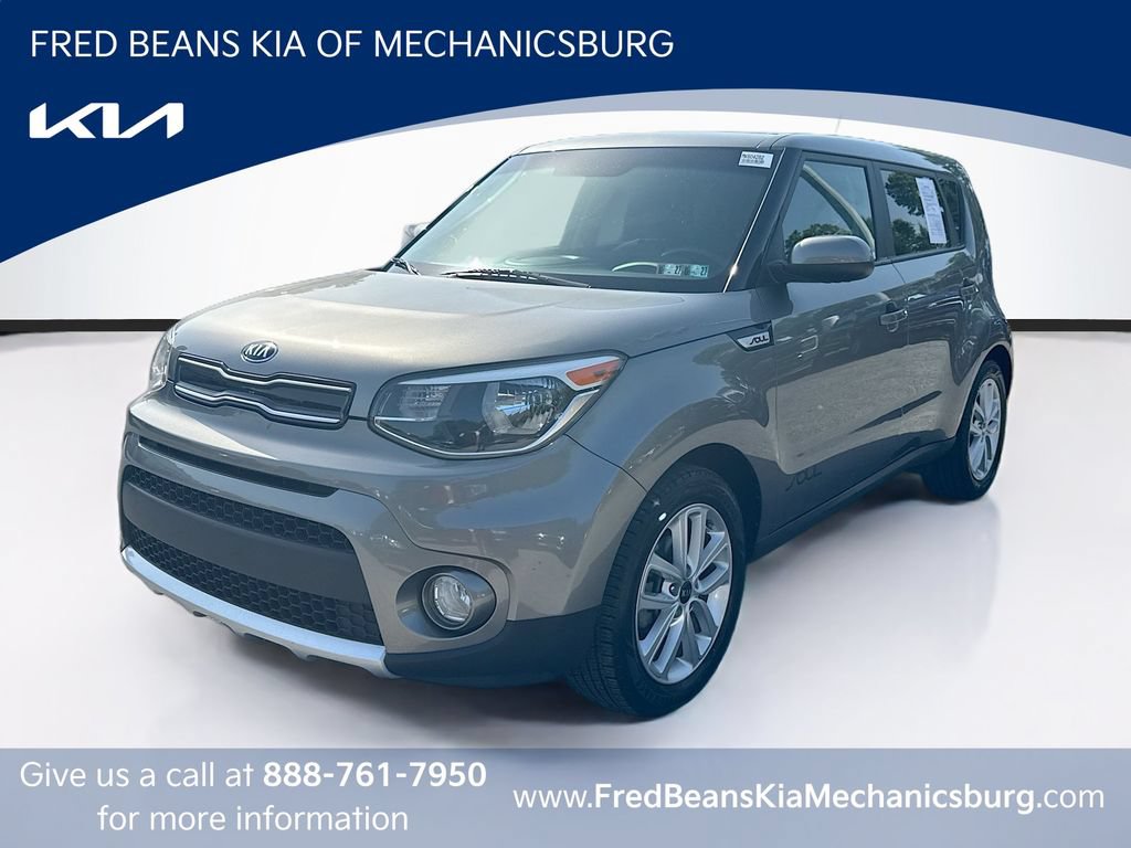 Used 2017 Kia Soul + FWD image 3