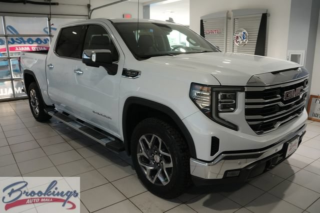 New 2026 GMC Sierra 1500 SLT w/ SLT Premium Plus Package