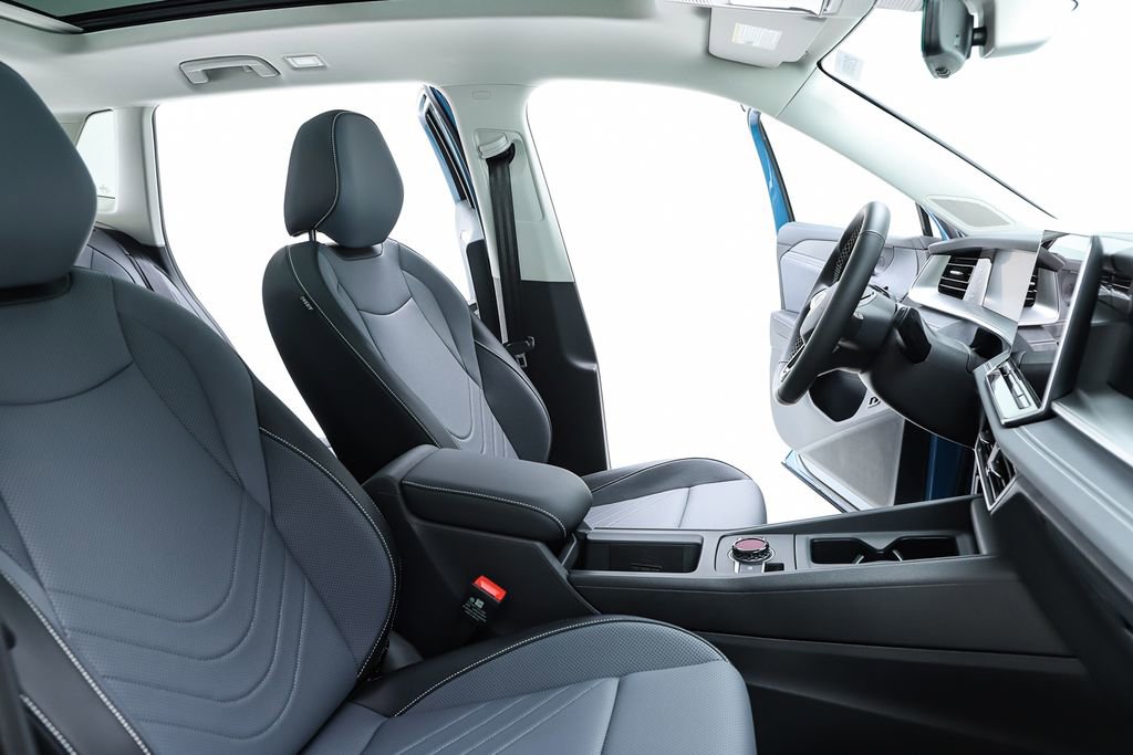 New 2026 Volkswagen Tiguan SE image 74