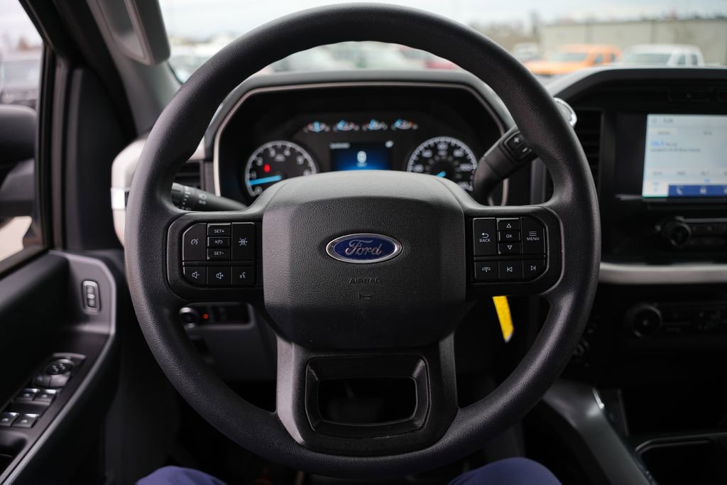 Used 2022 Ford F150 XLT w/ Trailer Tow Package image 12