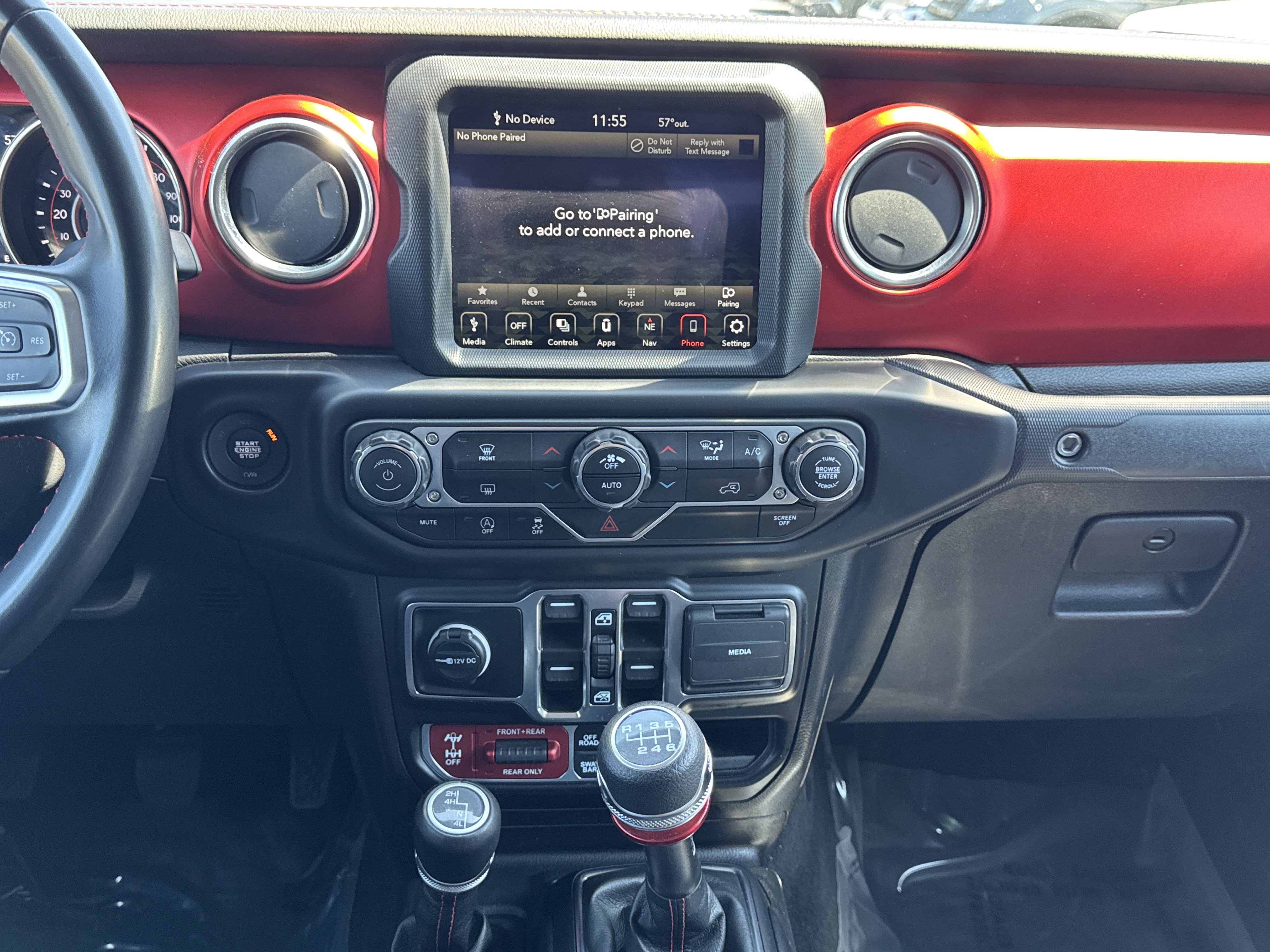 Used 2022 Jeep Gladiator Rubicon w/ Trailer Tow Package AWD/4WD image 7