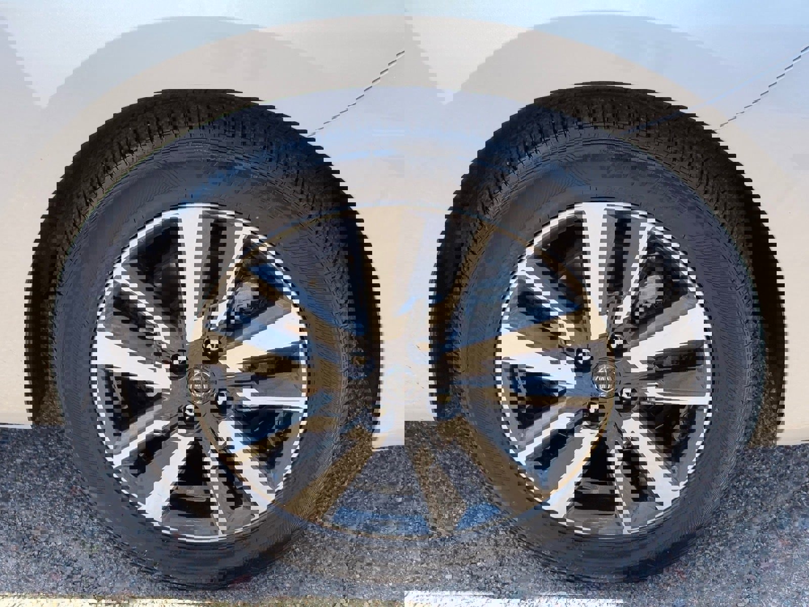 Certified 2025 Nissan Versa SV image 8