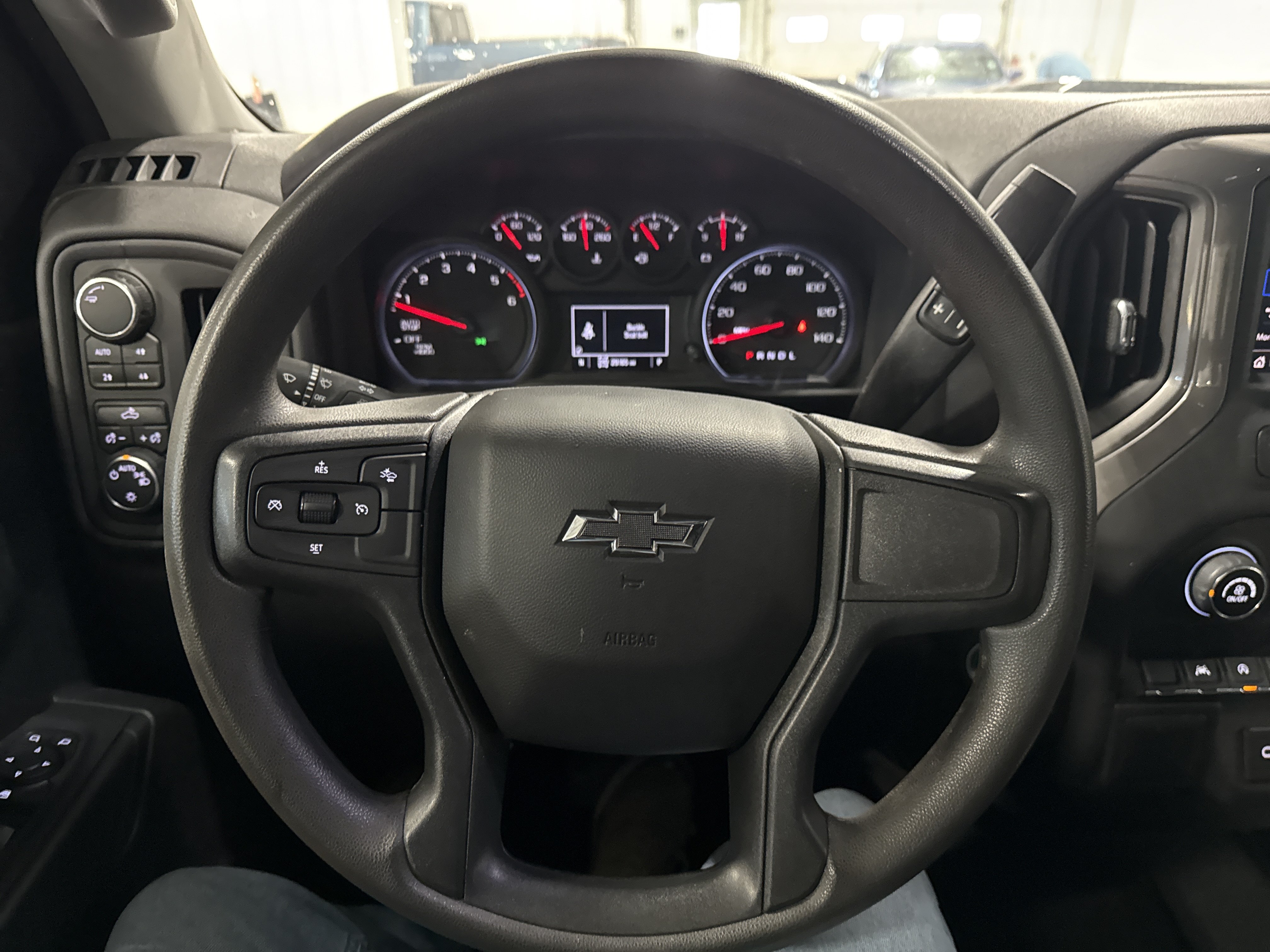 Used 2025 Chevrolet Silverado 1500 Custom Trail Boss w/ LPO, Dark Essentials Package AWD/4WD image 10
