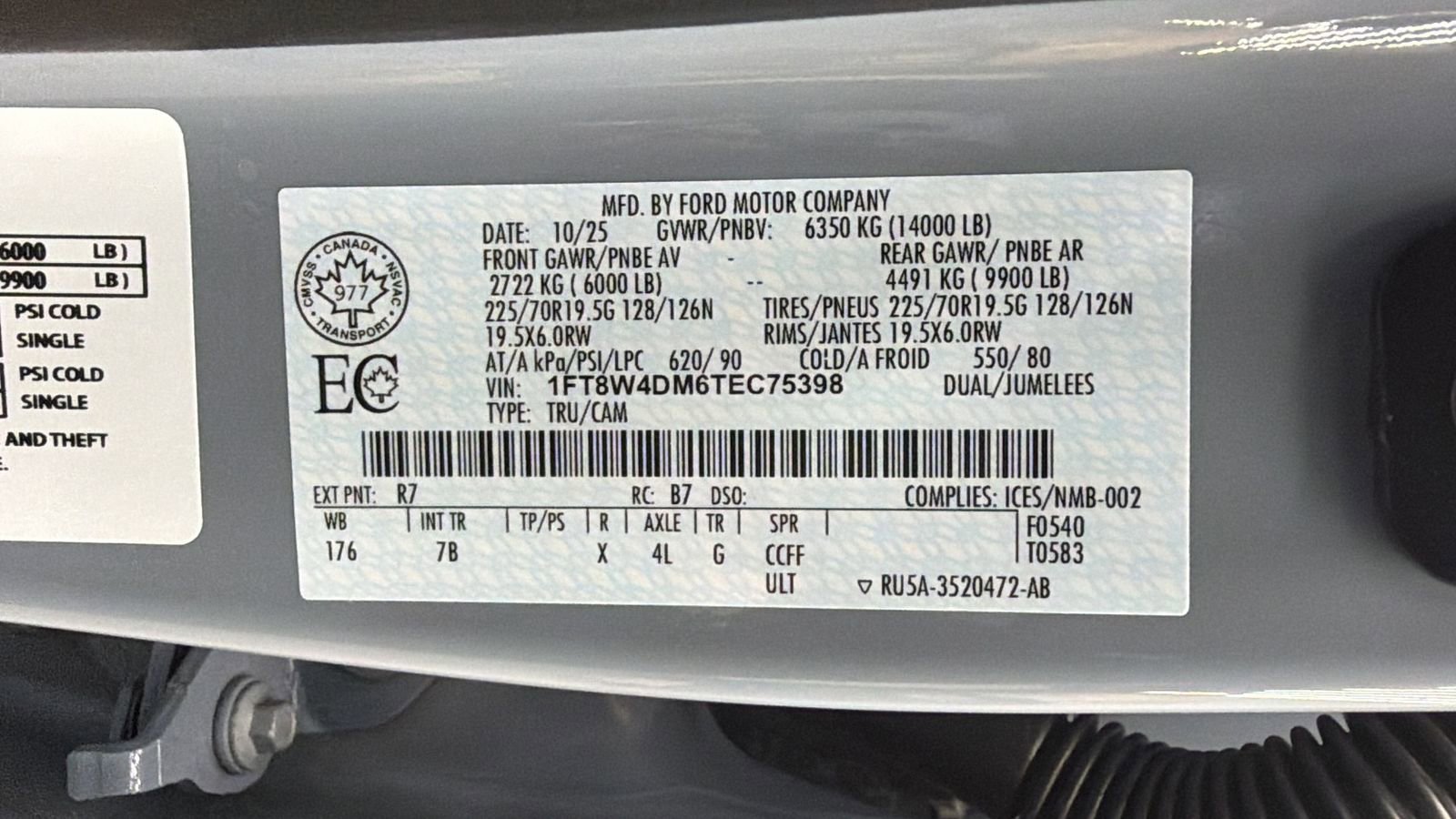 Used 2026 Ford F450 Platinum w/ FX4 Off-Road Package image 45