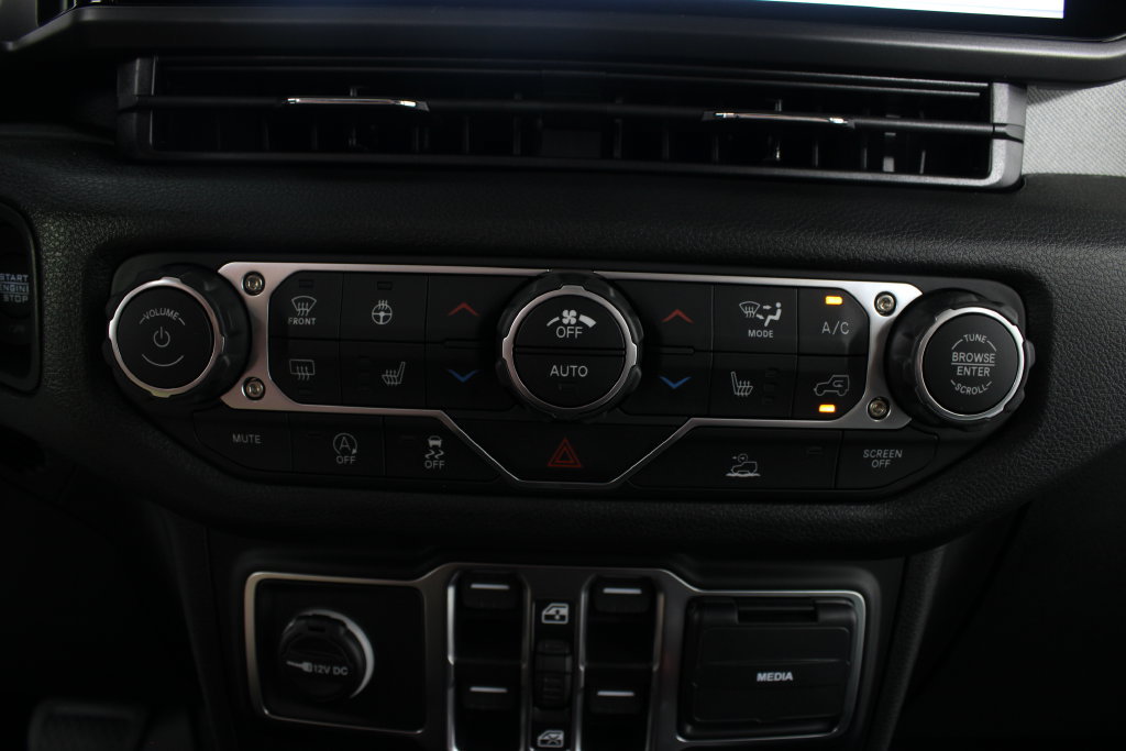 New 2026 Jeep Gladiator Sport AWD/4WD image 6