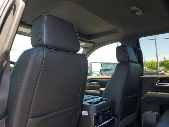 New 2026 GMC Sierra 2500 Denali w/ Technology Package AWD/4WD image 9
