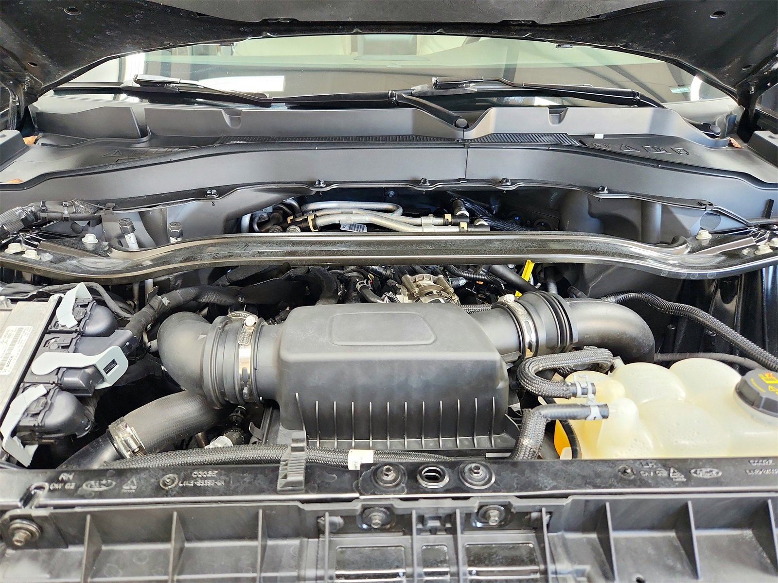 Used 2023 Ford Explorer Platinum w/ Technology Package image 17