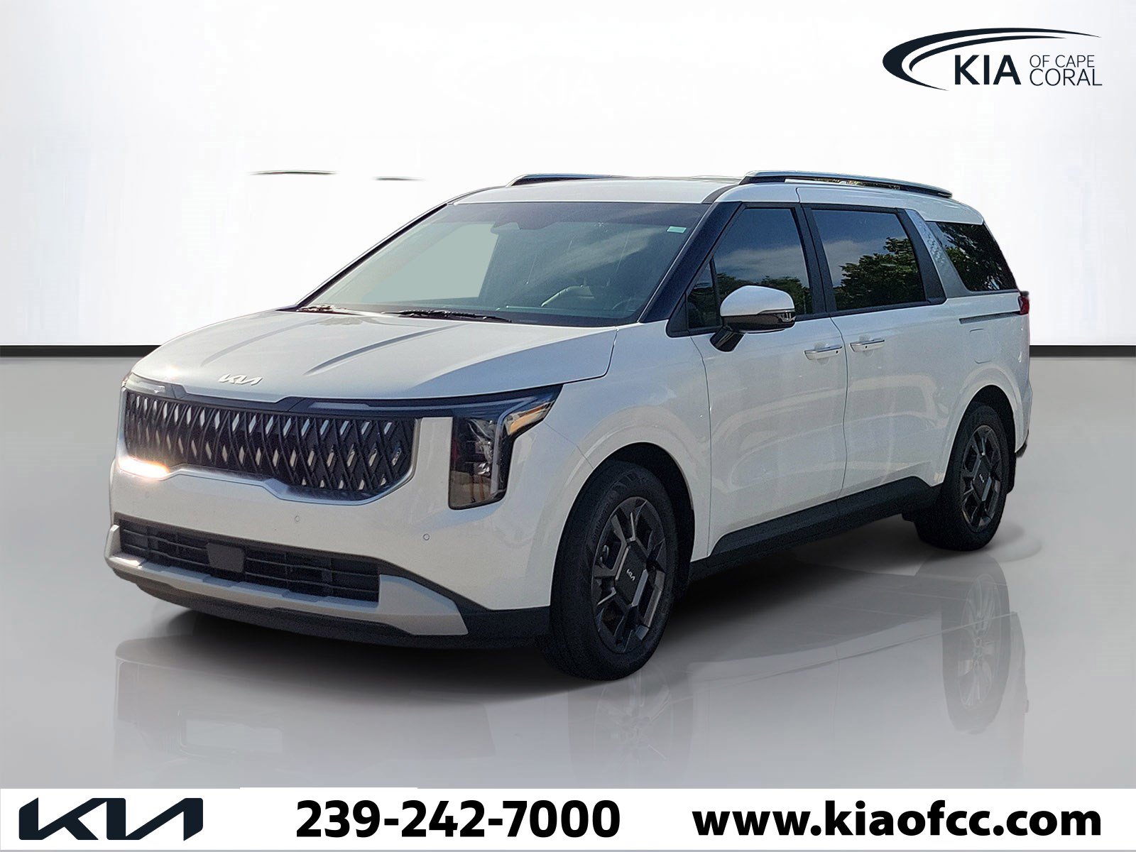 Certified 2025 Kia Carnival EX FWD image 3