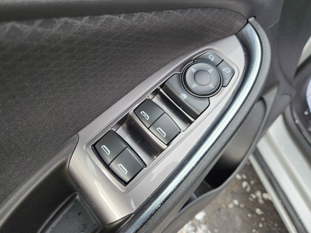 Used 2016 Chevrolet Malibu LT w/ Driver Confidence Package image 28