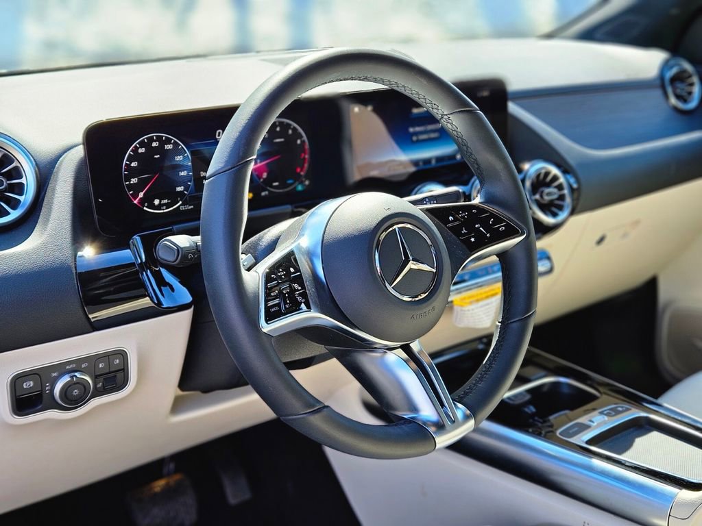 Certified 2026 Mercedes-Benz GLA 250 4MATIC image 18