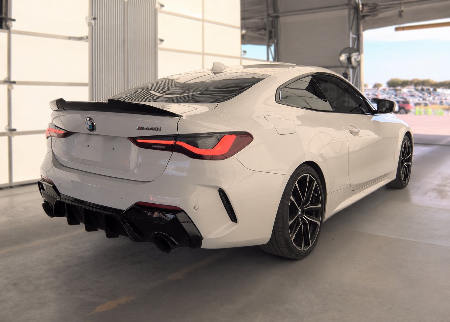 Used 2021 BMW 430i Coupe w/ M Sport Package RWD image 3