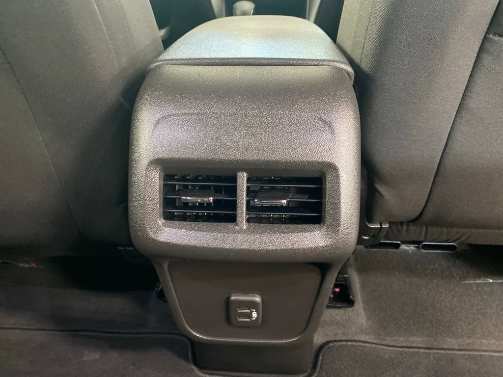 Used 2024 Chevrolet Equinox LT AWD/4WD image 12