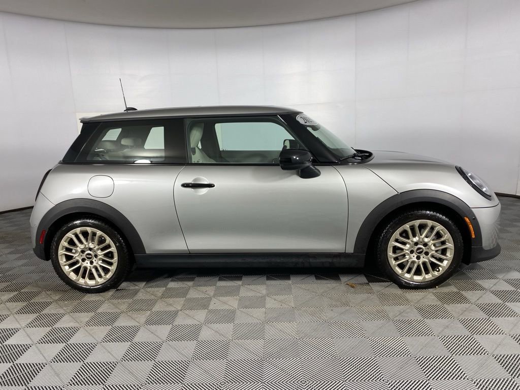 Certified 2025 MINI Cooper S image 22