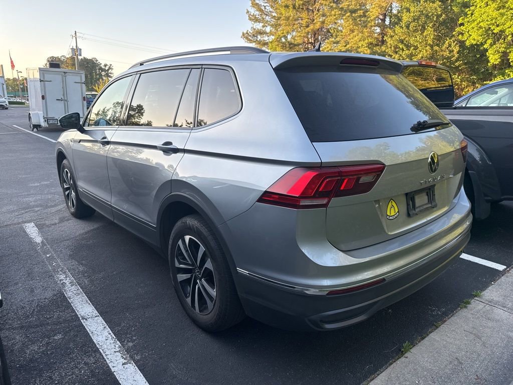Used 2022 Volkswagen Tiguan S FWD image 2