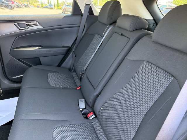 New 2027 Kia Sportage S FWD image 21