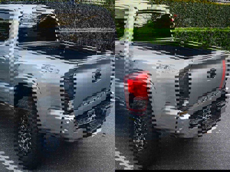 Used 2018 Toyota Tacoma SR5 image 7