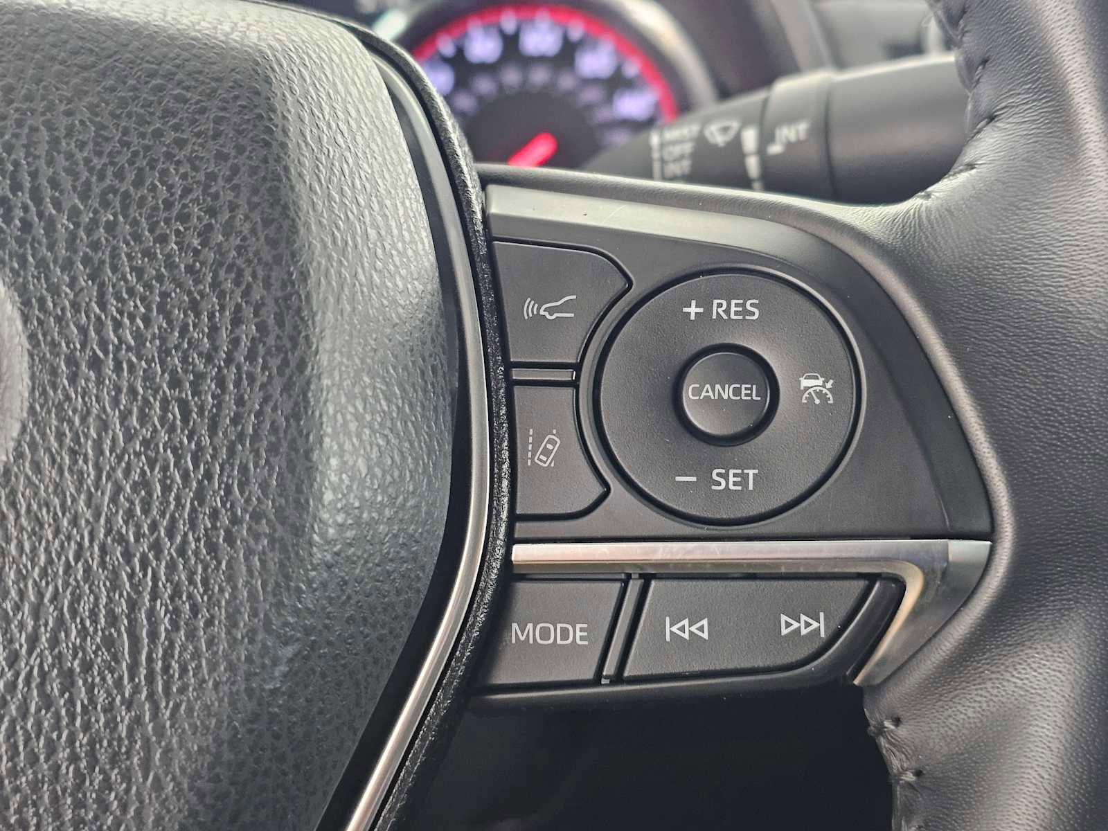 Used 2019 Toyota Camry XSE image 28