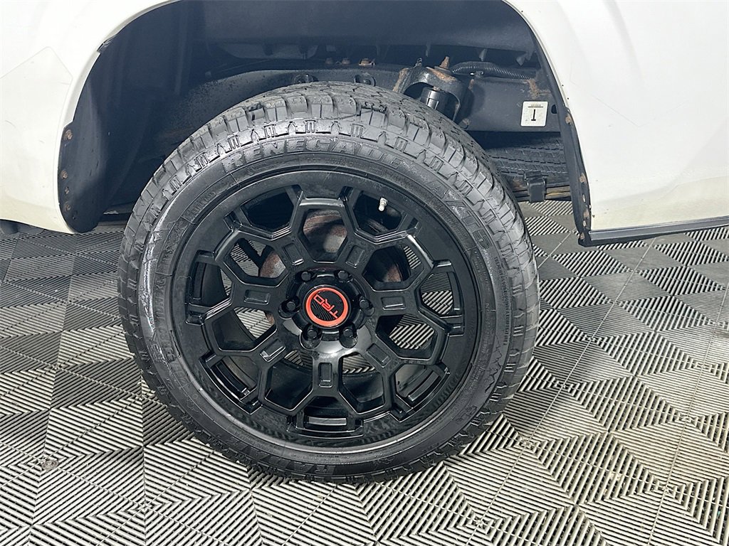 Used 2019 Toyota Tacoma SR image 35