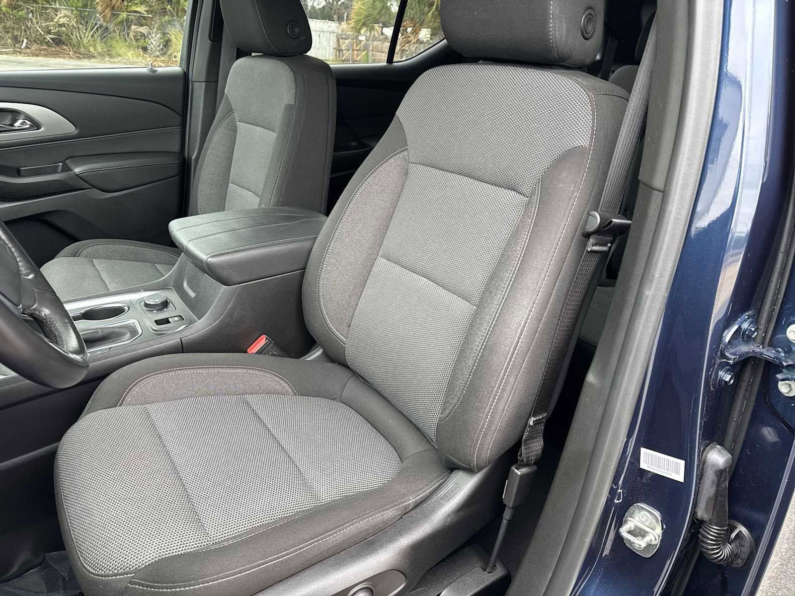 Used 2022 Chevrolet Traverse LT w/ LPO, Cargo Package image 16