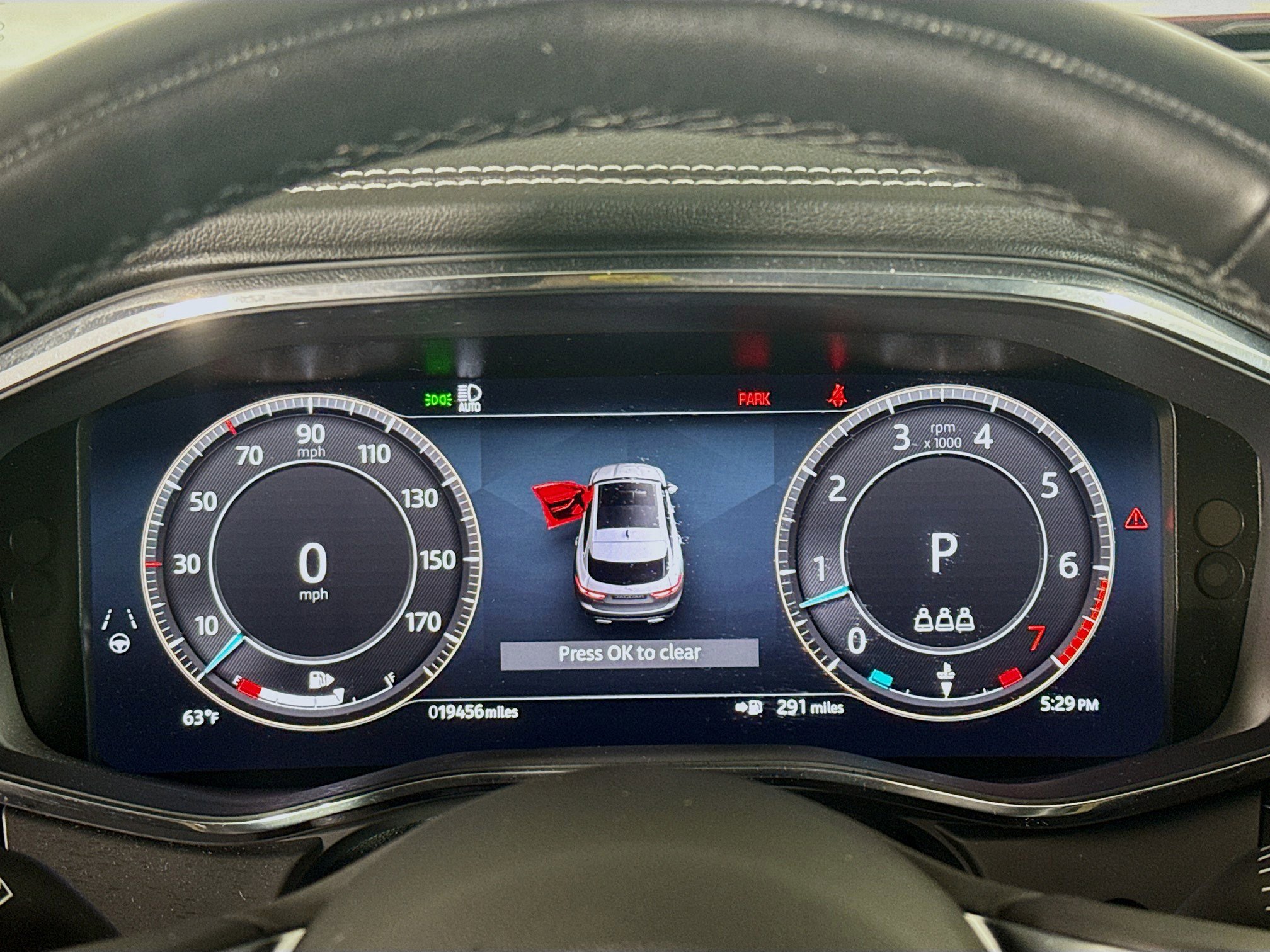 Used 2024 Jaguar F-PACE R-Dynamic S image 16