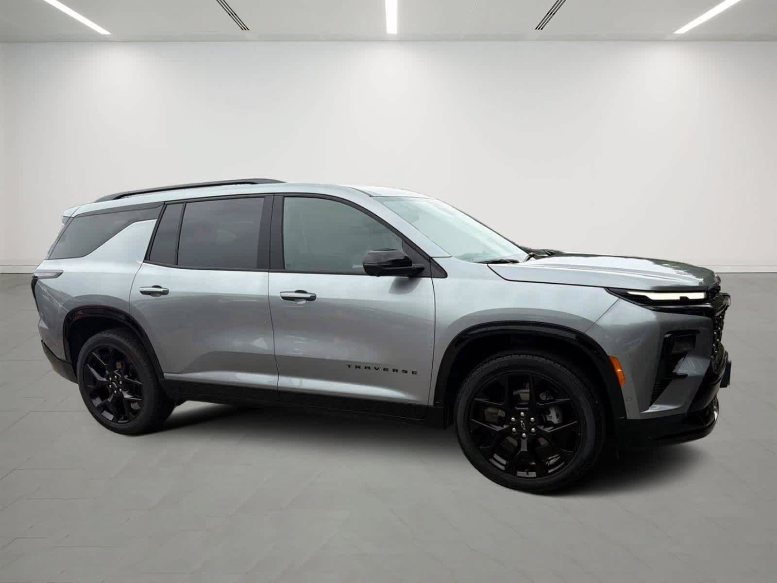 Used 2026 Chevrolet Traverse RS w/ LPO, Floor Liner Package AWD/4WD image 6