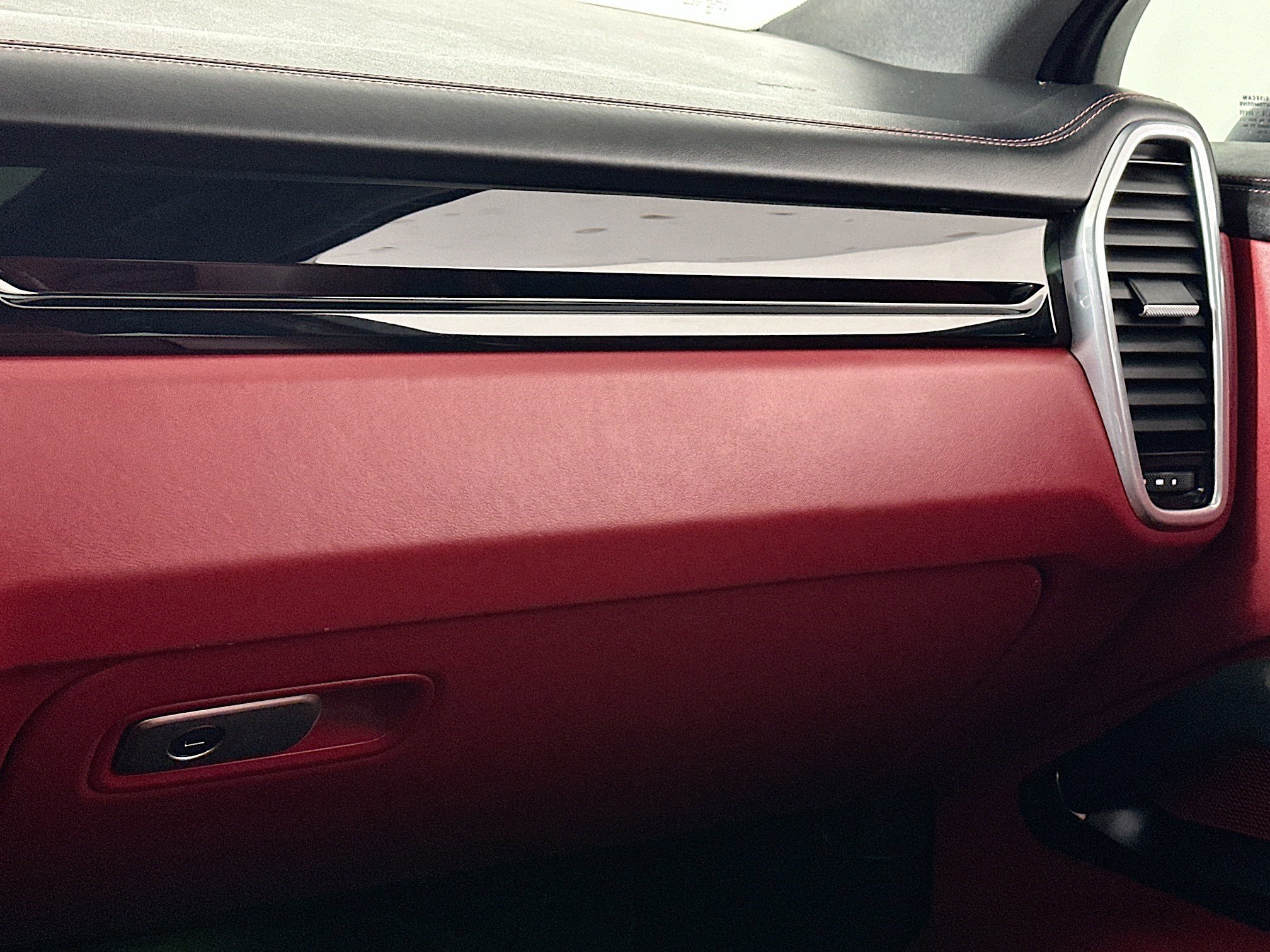 Used 2022 Porsche Cayenne E-Hybrid Coupe image 15