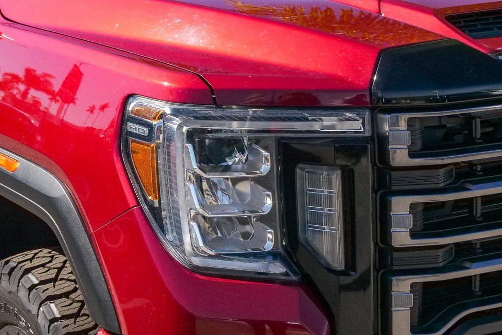 Used 2020 GMC Sierra 2500 AT4 w/ Technology Package image 4