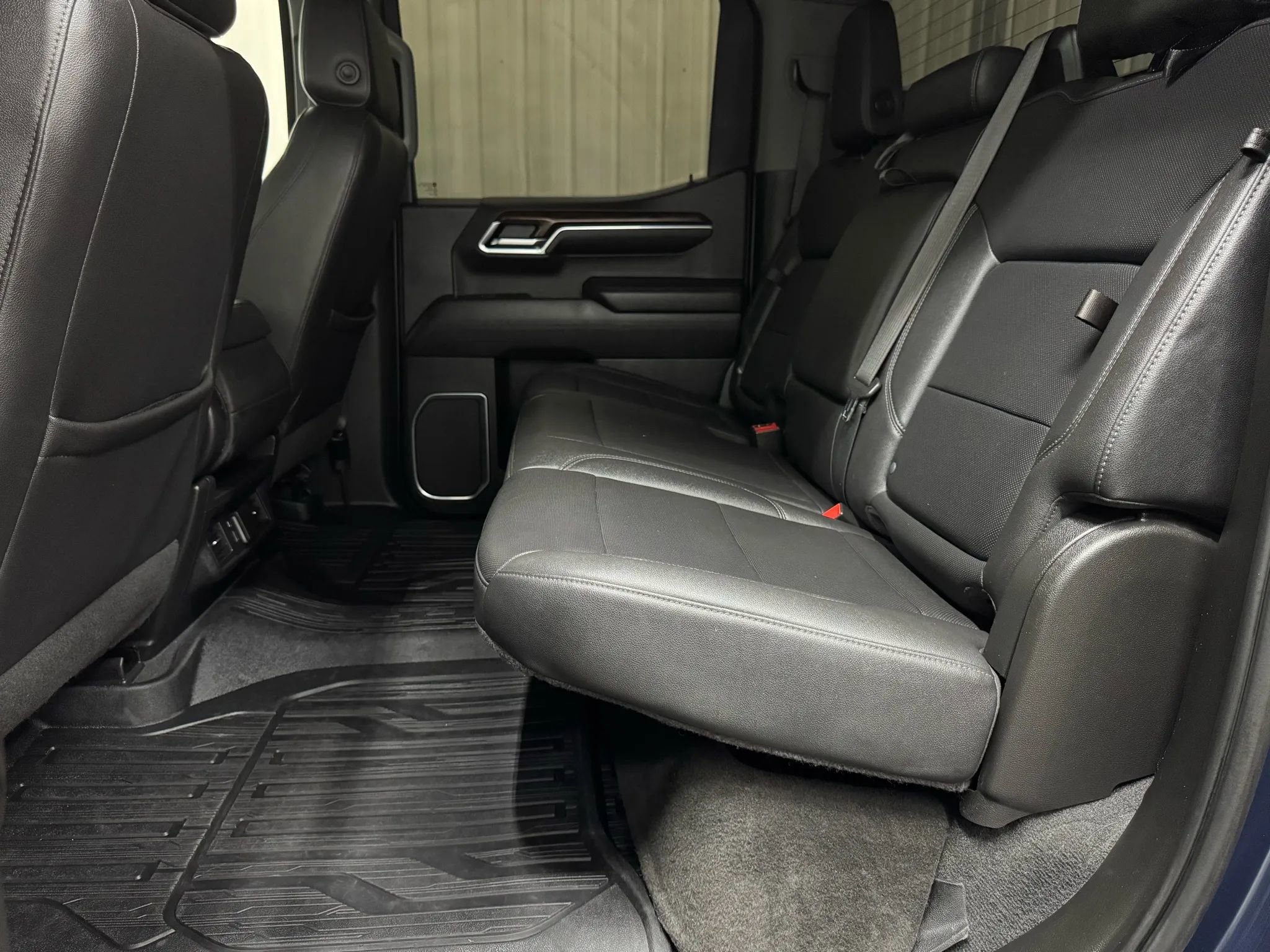 Used 2022 GMC Sierra 1500 SLT image 18