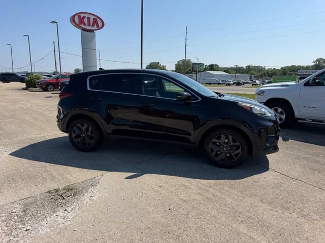 Certified 2022 Kia Sportage LX w/ LX FWD Value Edition Package image 2