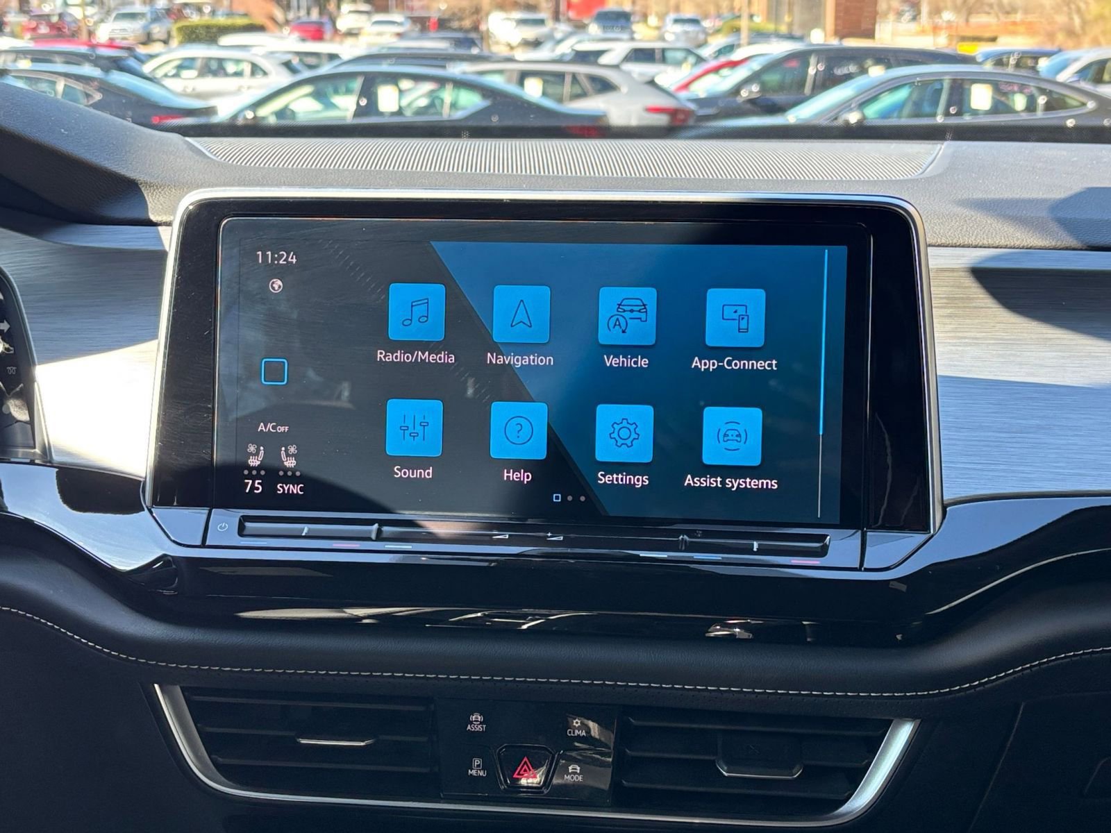 Used 2025 Volkswagen Atlas Cross Sport SE image 20